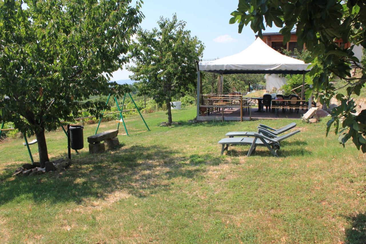 הוילה Vo Agriturismo La Roccia מראה חיצוני תמונה